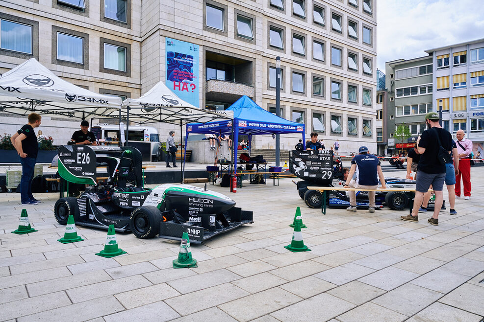 Rennwägen auf dem Stuttgarter Marktplatz